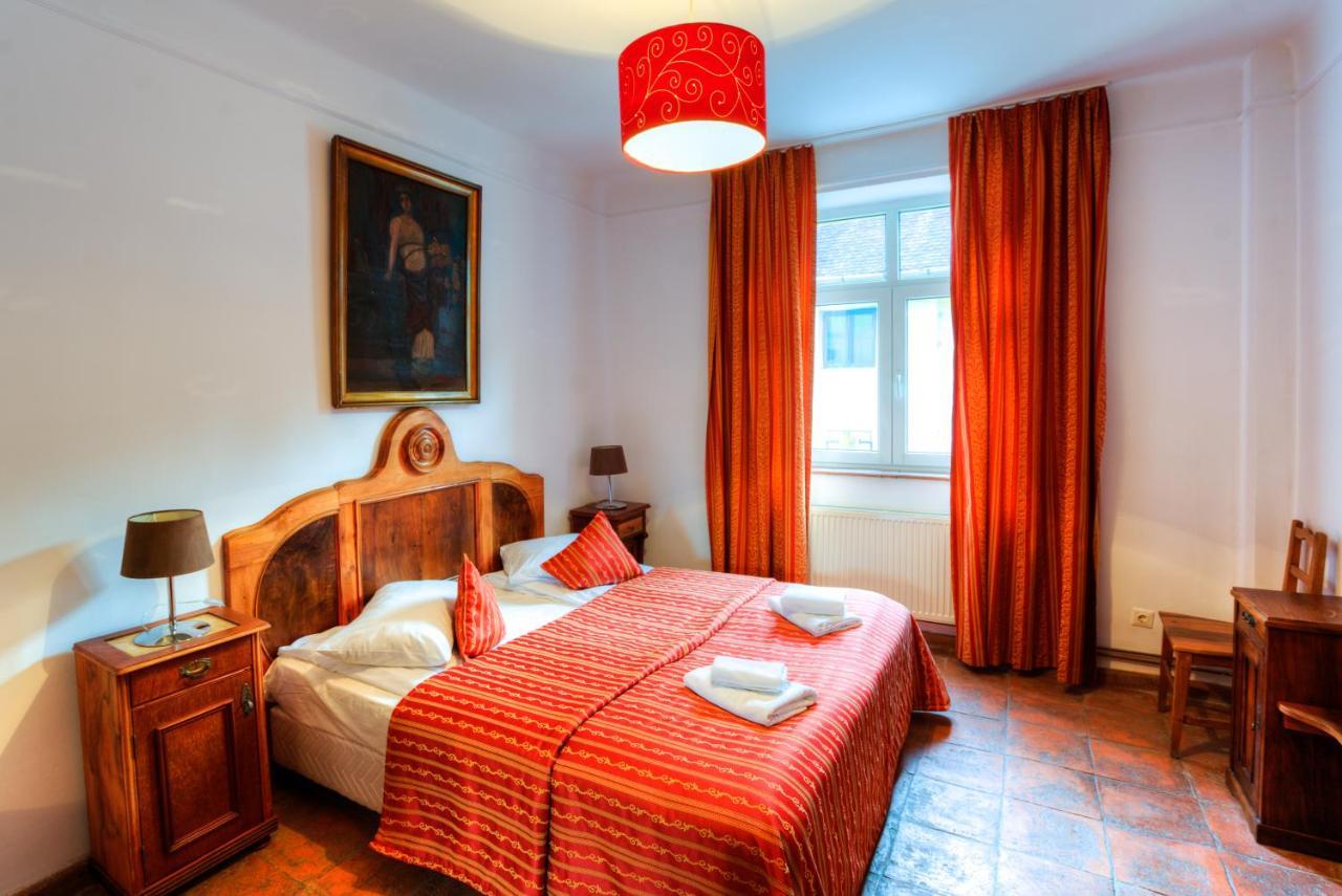 House Of Dragons Apartments Sighişoara Extérieur photo